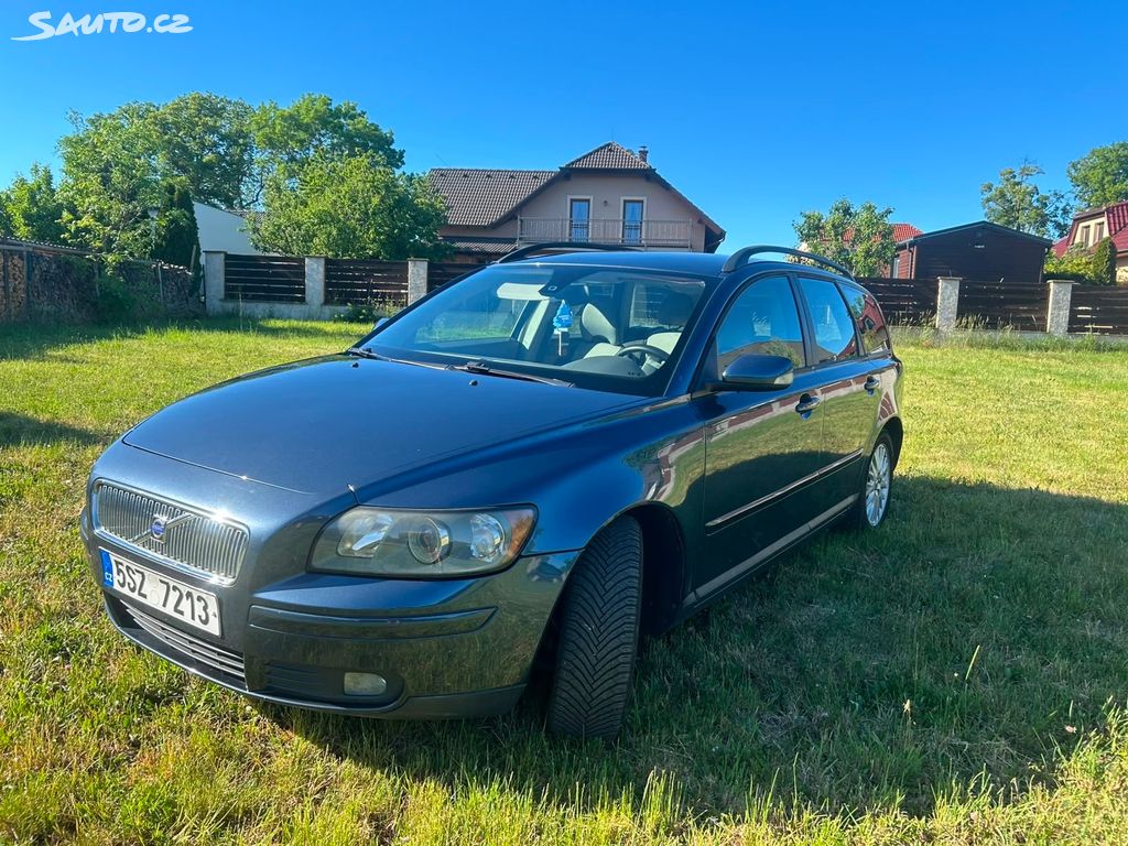 Volvo V50, Volvo V50 T5